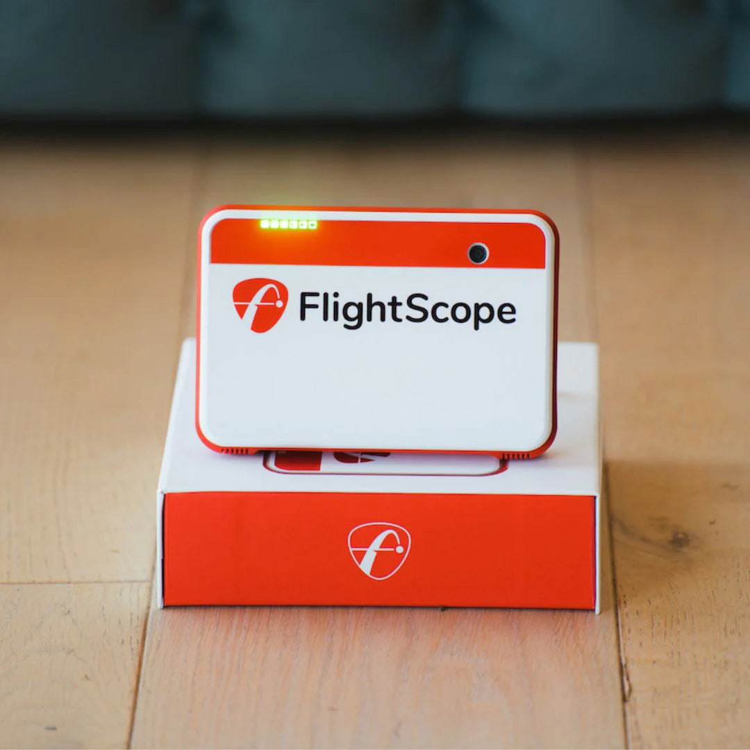 flightscope-mevo_-shown-on-a-box