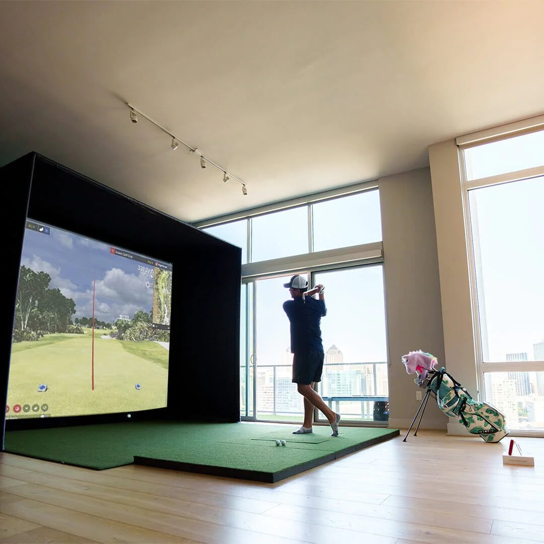 golfer-hitting-into-a-sig10-golf-simulator-with-flightscope-mevo-plus-launch-monitor