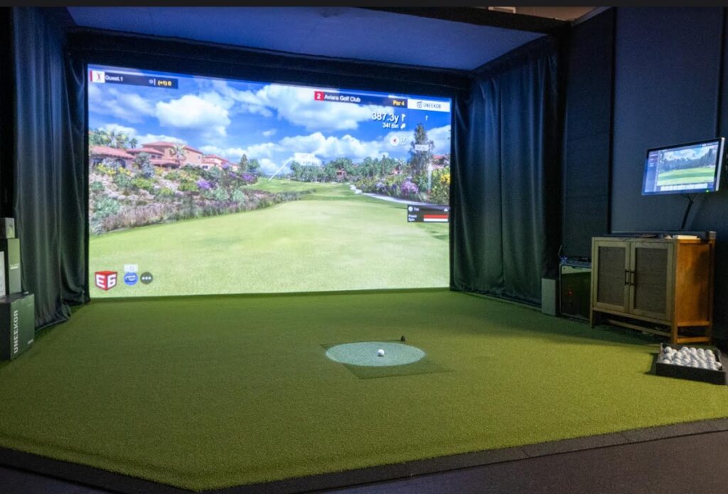 Garage Golf Simulator Bay